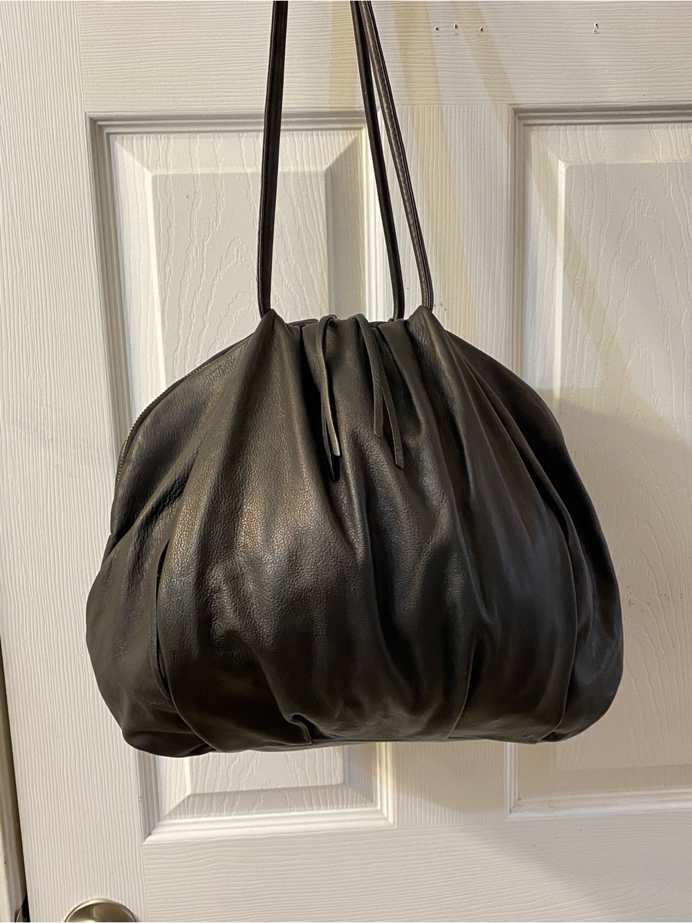 Hobo divine black soft leather pleated shoulder bags excellent condition clean - Picture 11 of 11